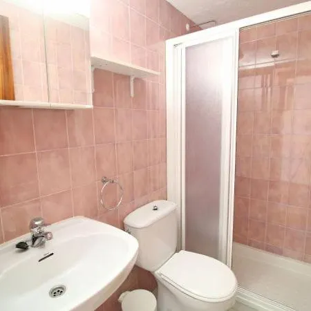 Sleeps 5 With Pool And Wifi * Calp