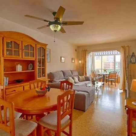 Appartement Sleeps 5 With Pool And Wifi Calp