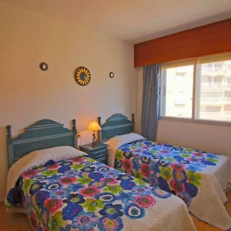 Sleeps 5 With Pool And Wifi * Calp